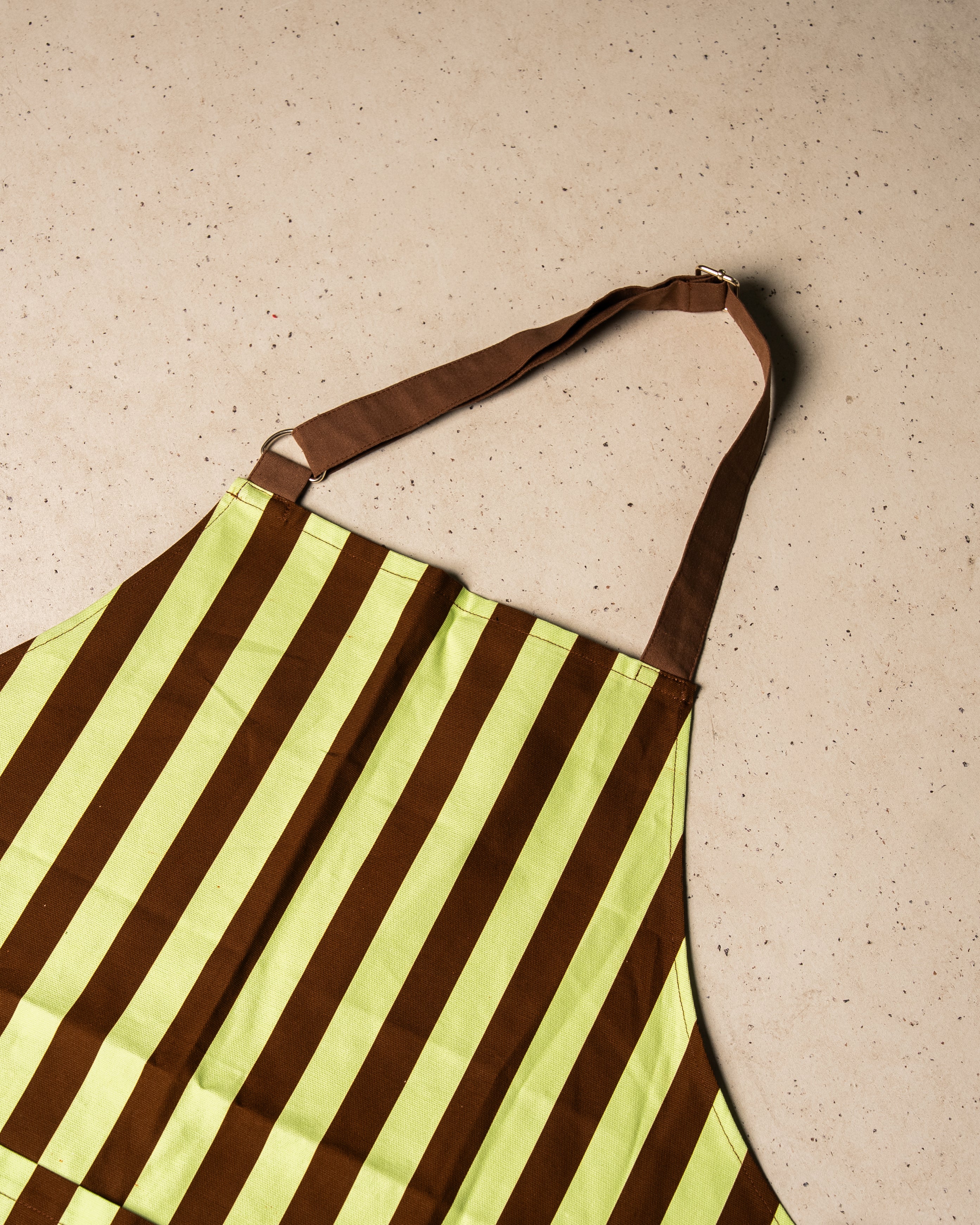 Apron - Image 4