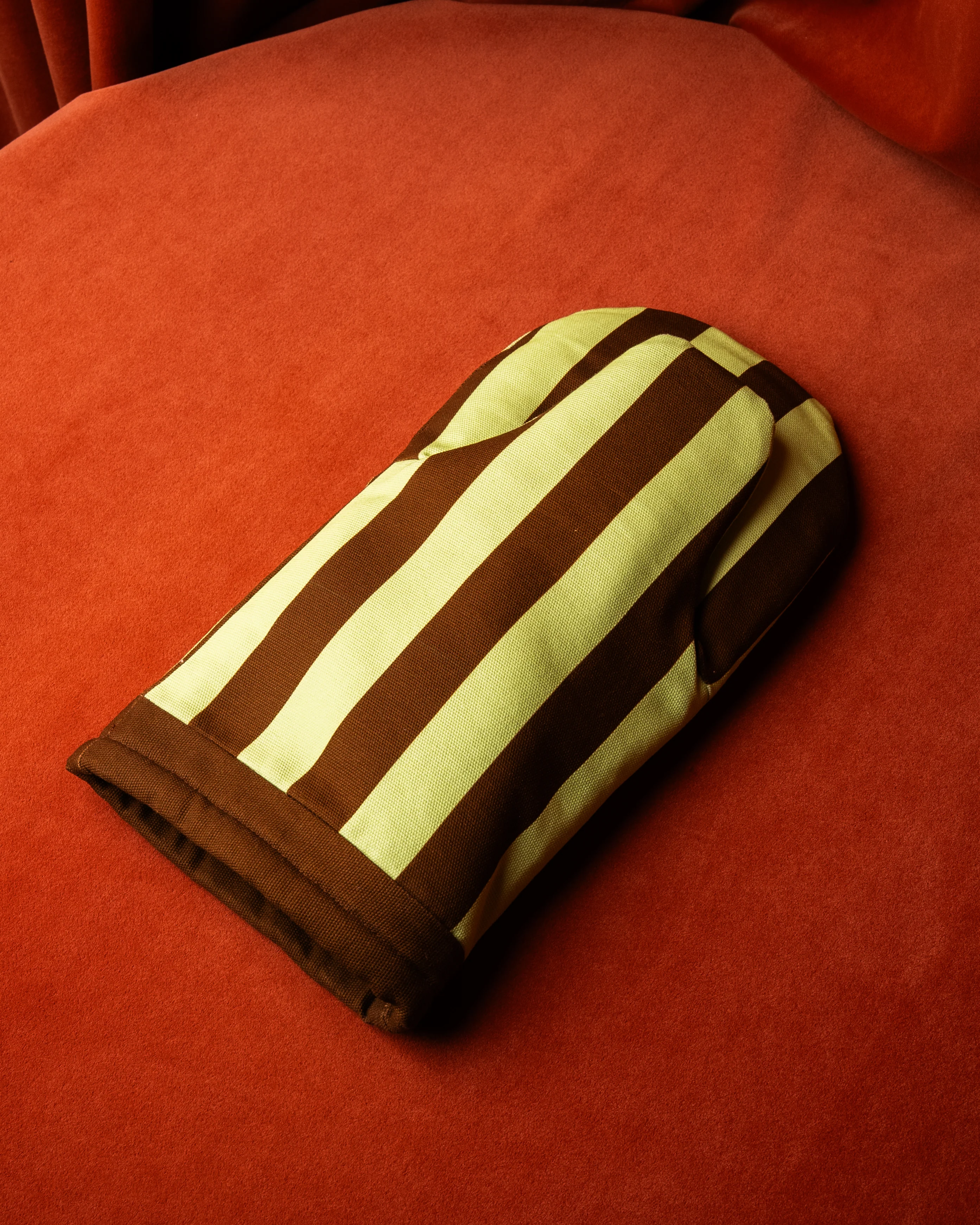 Oven Mitt - Image 2